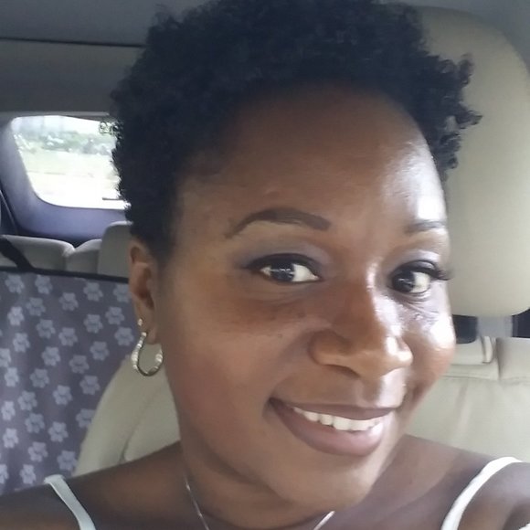 Meet your Posher, Hanifah - Picture 1 of 1